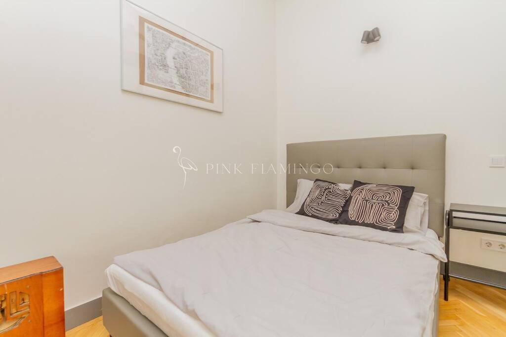 Pink Flamingo : Central Base Appartement